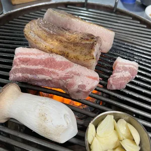 왕장군주먹고기 사진