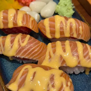 육회바른연어 사진