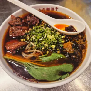 뉴러우멘관즈 사진