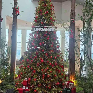 언캐니 리뷰 사진