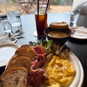 페르소나 사진 1