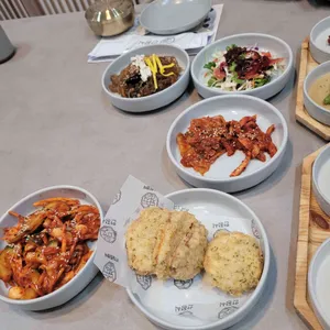 김근호 해물 한정식 사진