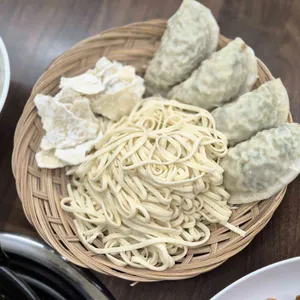 깃발집국수전골 사진