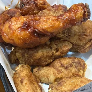 교촌치킨 사진