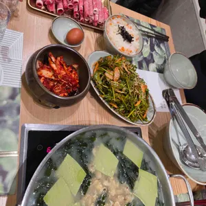 초담미역전골 사진