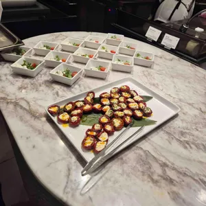 더파티 리뷰 사진