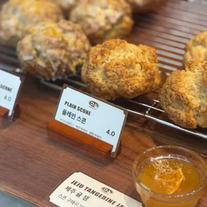 커피 디엔에이 리뷰 사진