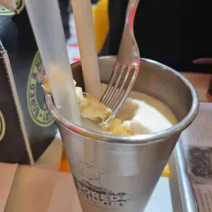 Bored & Hungry 사진