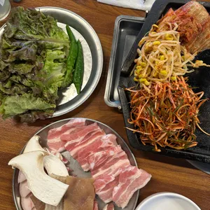 엉터리집 대표 사진