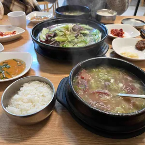 이색한우곰탕 사진