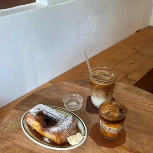 캐스트커피오피스 사진 1