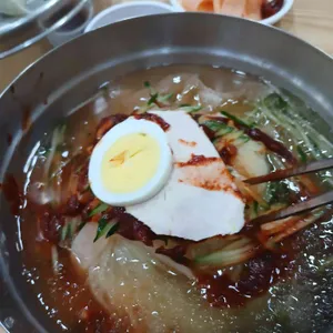 삼삼밀면 사진 1