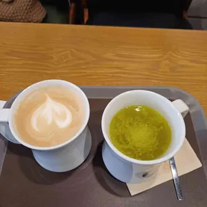 컴포즈커피 사진