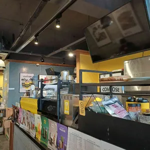 컴포즈커피 리뷰 사진