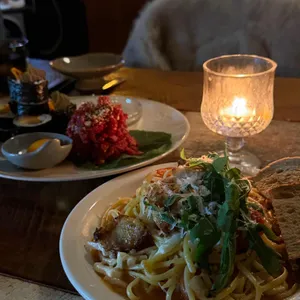 비밀은 왜 말하고 싶을까 대표 사진