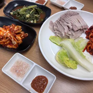 화정보쌈 쭈꾸미칼국수 사진 1