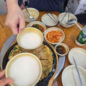 명동조개구이칼국수 사진