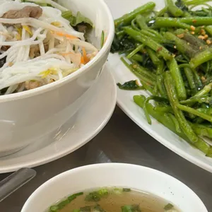 호앙비엣 사진 1