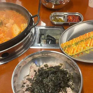 백채김치찌개 사진 1