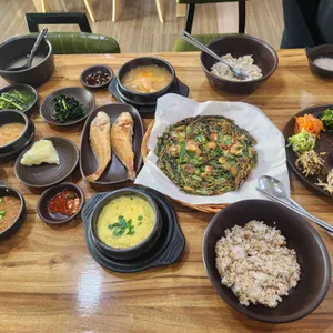 옥이보리밥 청사옥 사진