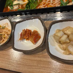 현정이네 철판두루치기 사진