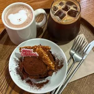 연남동 벚꽃집 사진 1