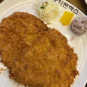 홍익돈까스 사진 1