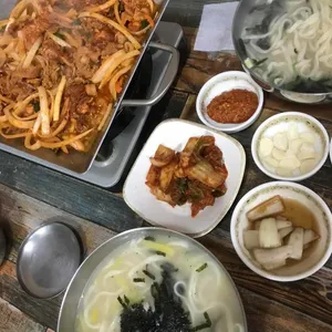 자갈마당 사진