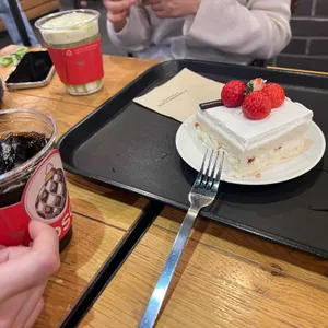 투썸플레이스 사진