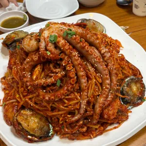 늘봄해물찜&손칼국수 사진 1