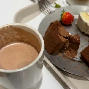 인더매스 시즌스 대표 사진