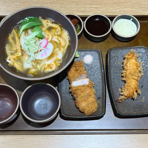 돈까스튀기는형 사진