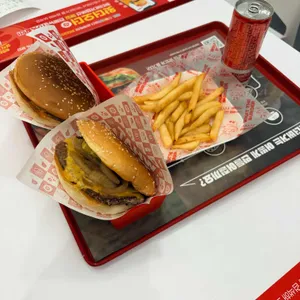 왓더버거 사진 1