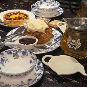 티앗 대표 사진