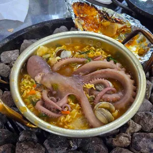 맥반석조개구이 대표 사진