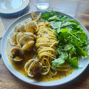 와이인 대표 사진