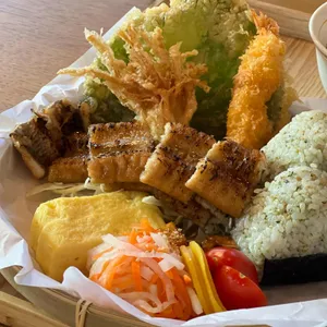 모네미소 대표 사진