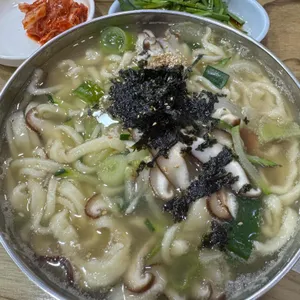 버섯칼국수 대표 사진