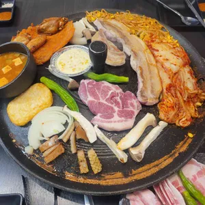 한상가득 왕솥뚜껑 사진