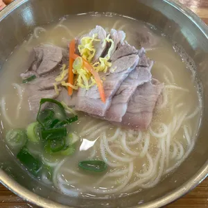 먹돌고기국수 사진