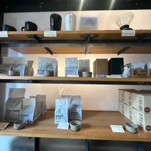 스트럿커피 리뷰 사진