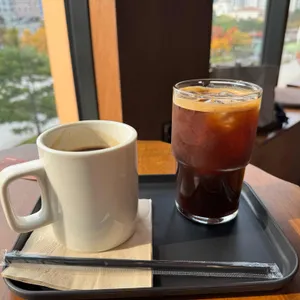 오퍼스커피 사진 1