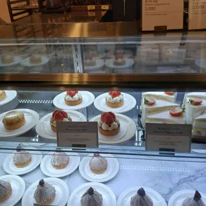 라운드앤드 리뷰 사진