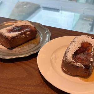 조앤도슨 대표 사진