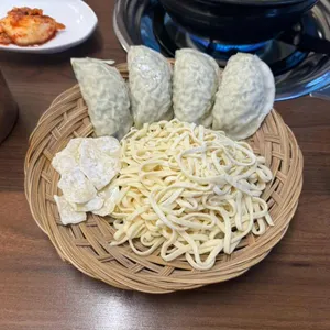 깃발집국수전골 사진