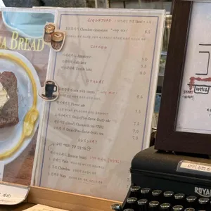 카페 타자기 리뷰 사진