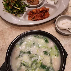 밀양순대돼지국밥 사진 1