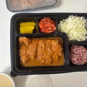 엠브로돈까스 사진 1