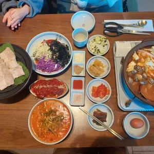 고향보쌈칼국수 사진