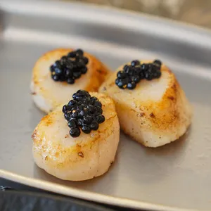 더 가즈믹 테이블 사진